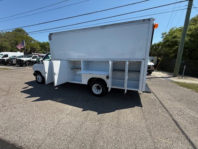 2003 Ford E-450 - $17,900