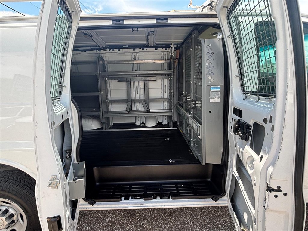 2015 Chevrolet Express - $13,900