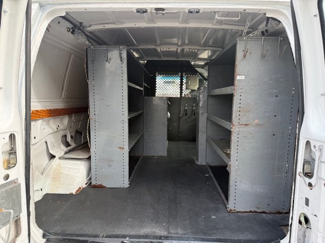 2009 Ford E-350 - $9,900