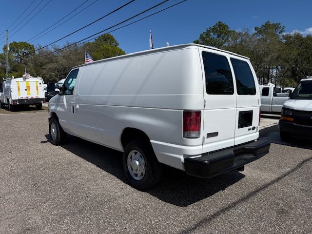 2009 Ford E-350 - $11,900