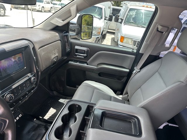 2016 Chevrolet Silverado - $32,900