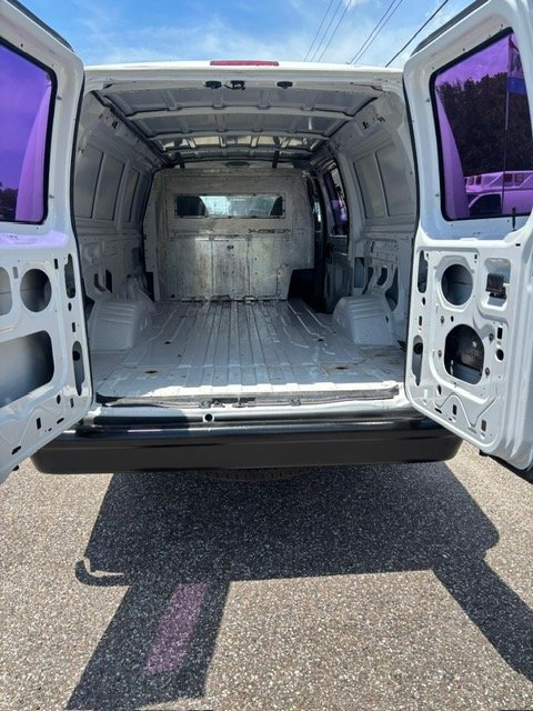 2006 Ford E-350 Super Duty - $11,900