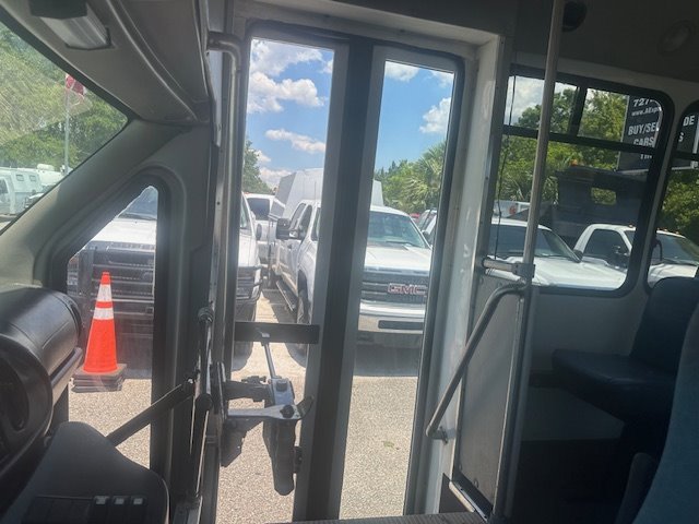2008 Ford E-350 - $7,900