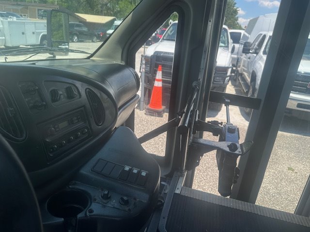 2008 Ford E-350 - $7,900