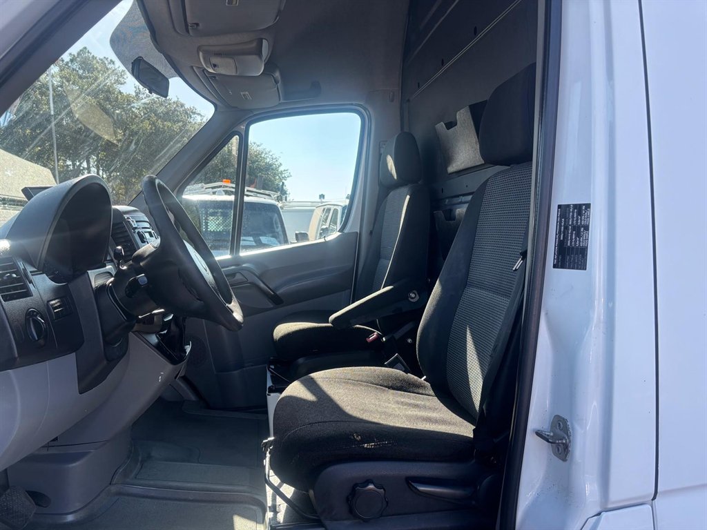 2012 Mercedes-Benz 500 - $19,900