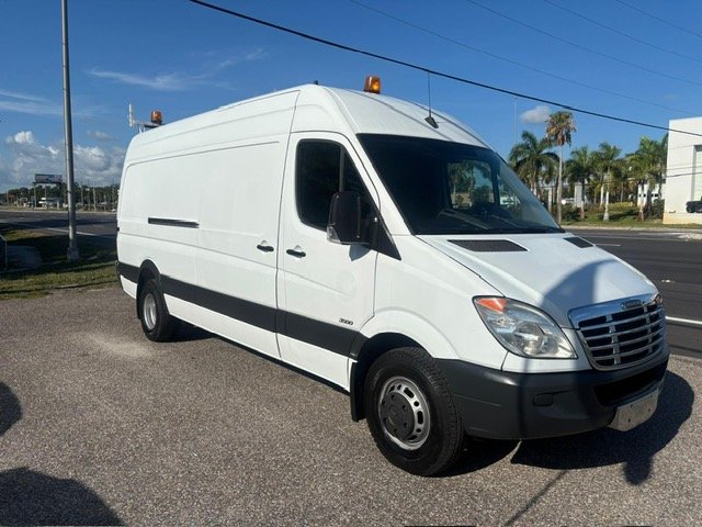 2012 Mercedes-Benz 500 - $19,900