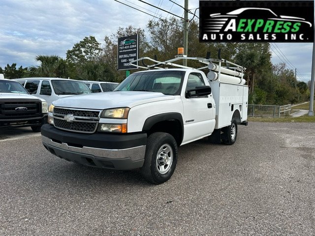 2005 Chevrolet Silverado 2500 W/T photo