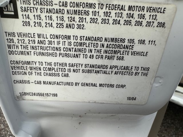 2005 Chevrolet Silverado 2500 W/T photo