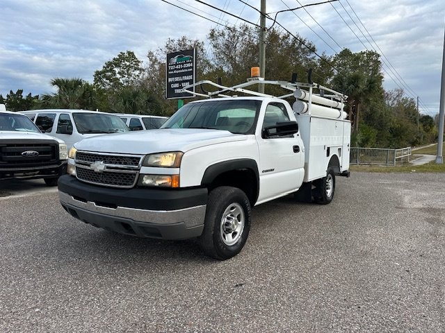 2005 Chevrolet Silverado 2500 W/T photo