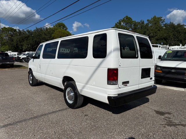 2006 Ford E-350 Super Duty - $14,900