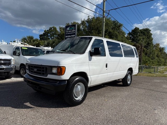 2006 Ford E-350 Super Duty - $14,900