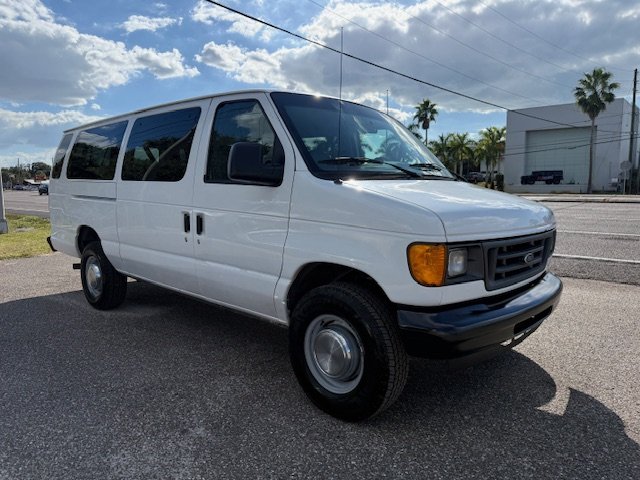 2006 Ford E-350 Super Duty - $14,900
