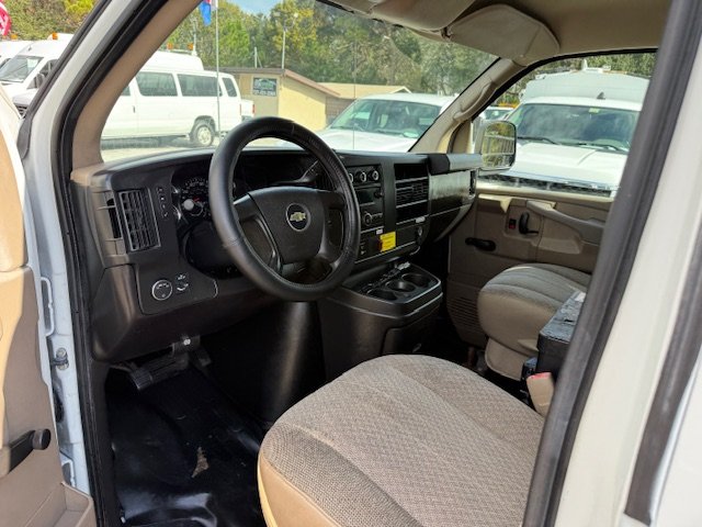 2011 Chevrolet Express - $10,900