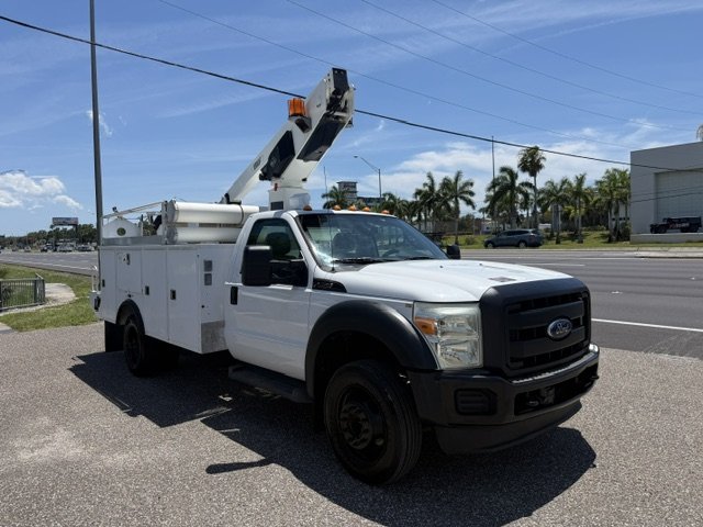 2013 Ford F-450 - $22,900