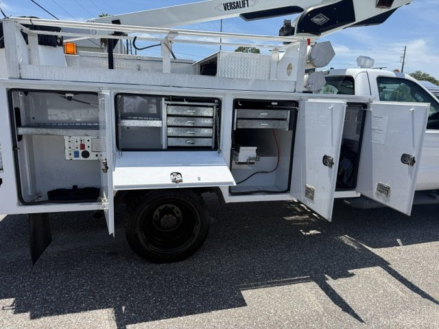 2013 Ford F-450 - $22,900