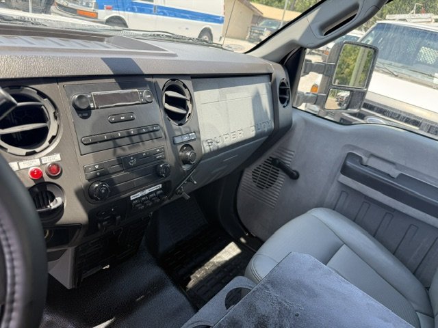 2013 Ford F-450 - $22,900