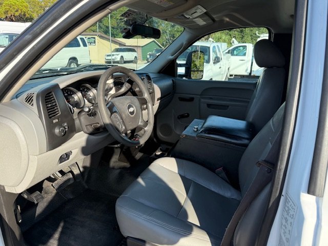 2012 Chevrolet Silverado 3500HD - $13,900