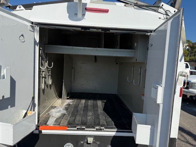 2012 Chevrolet Silverado 3500HD - $13,900