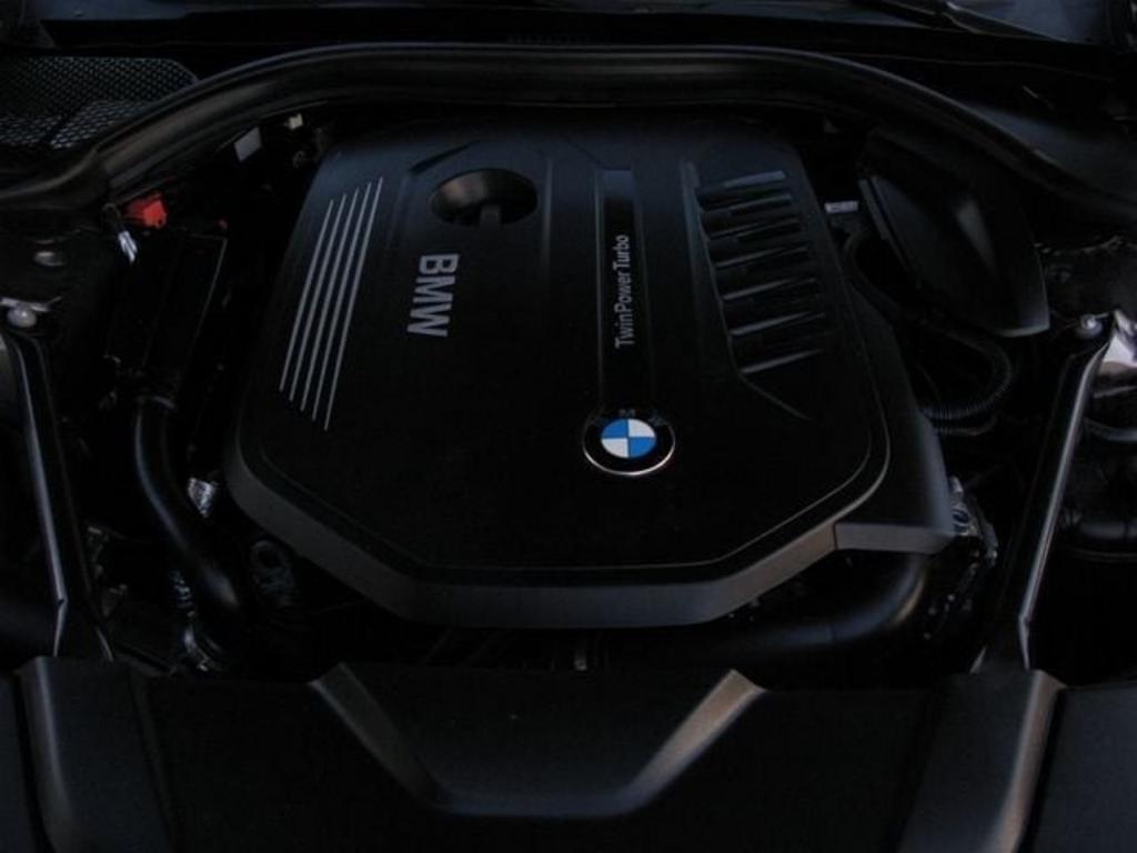 2018 BMW 7-Series 740i photo