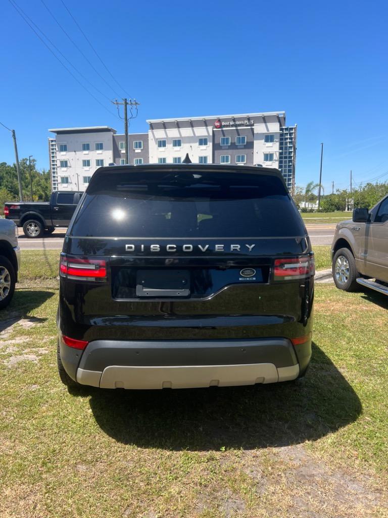 2018 Land Rover Discovery HSE photo