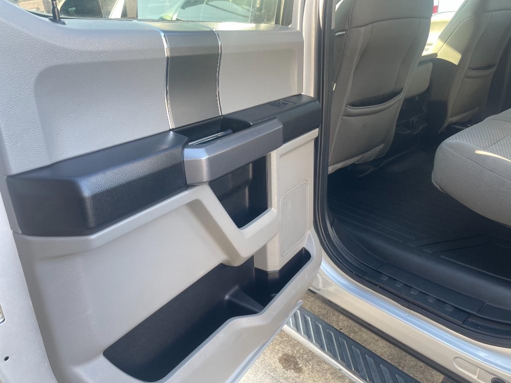 2019 Ford F150 XLT photo