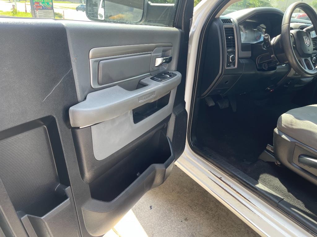 2016 Ram 2500 - $19,995