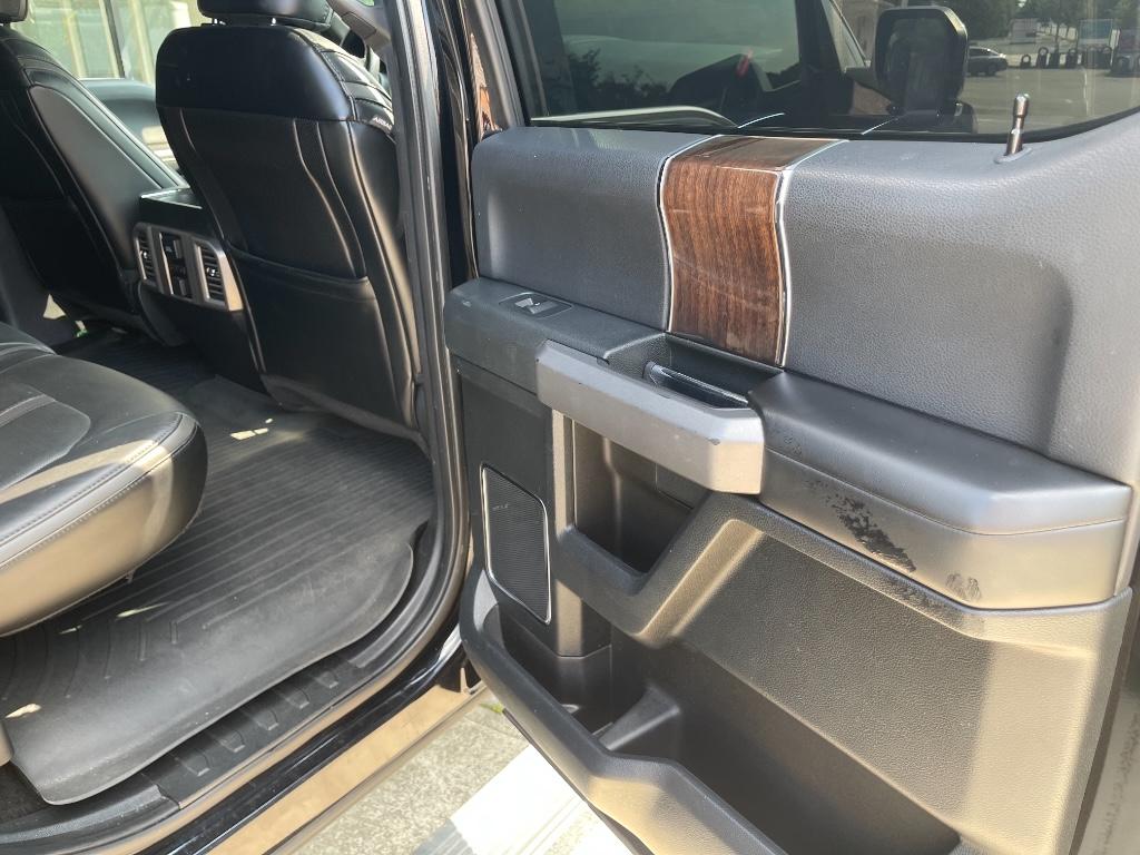 2016 Ford F-150 - $17,995