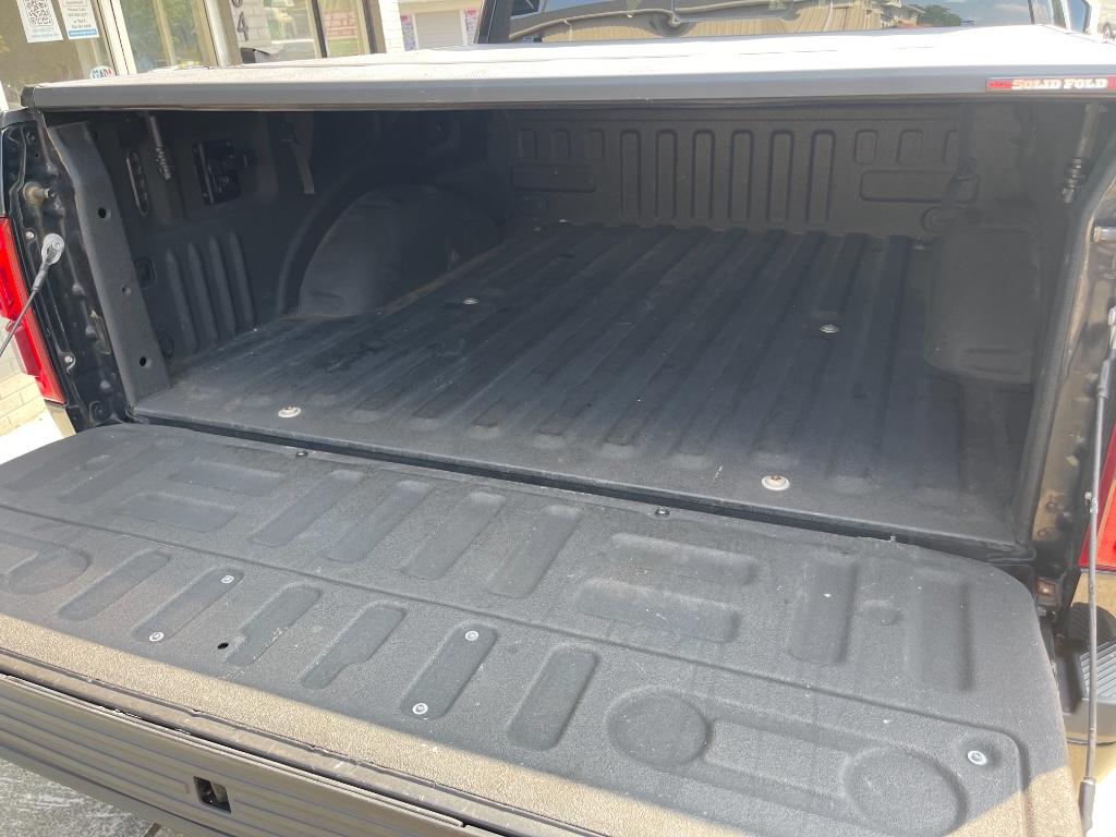 2016 Ford F-150 - $17,995