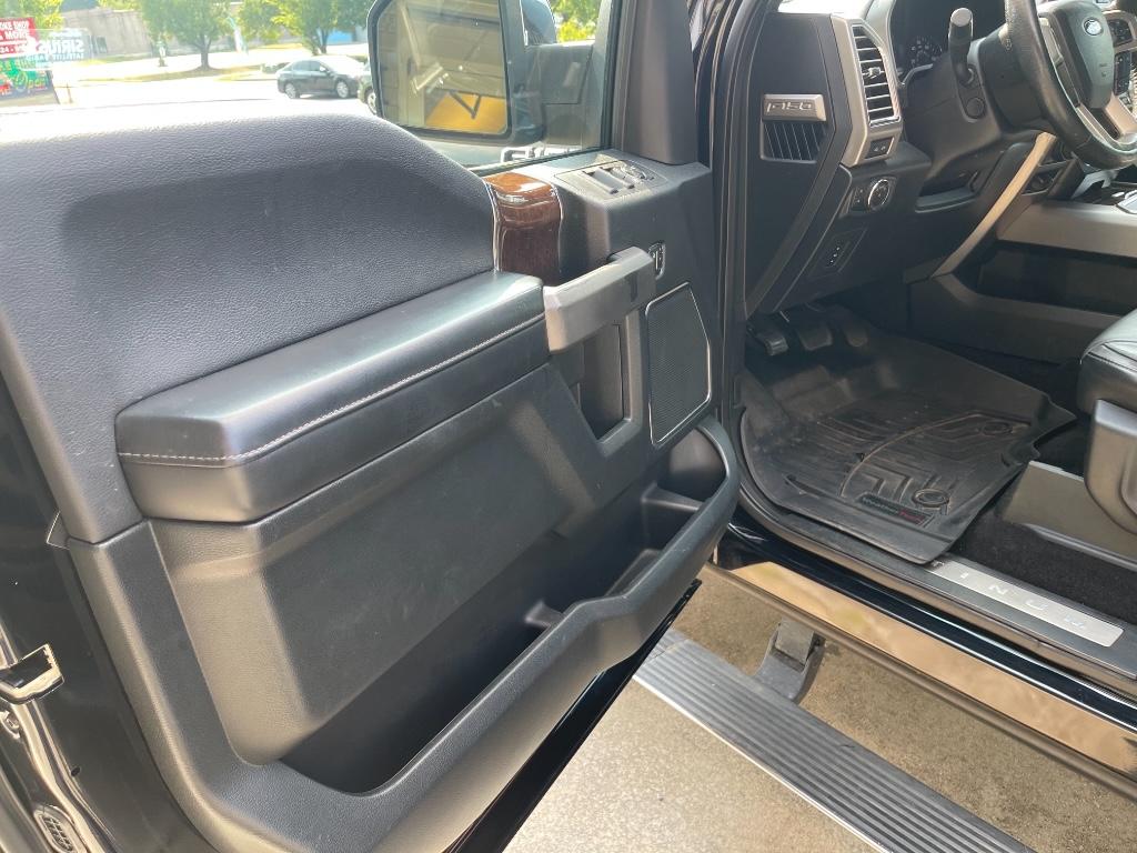 2016 Ford F-150 - $17,995