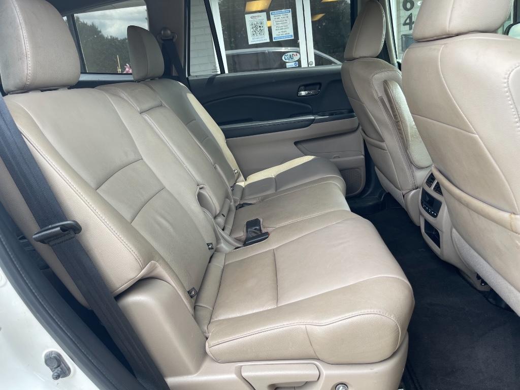 2018 Honda Pilot - $11,995