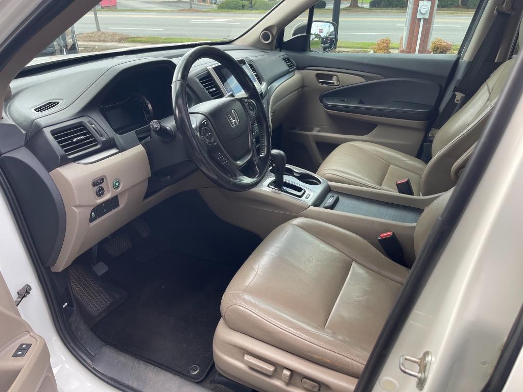 2018 Honda Pilot - $11,995