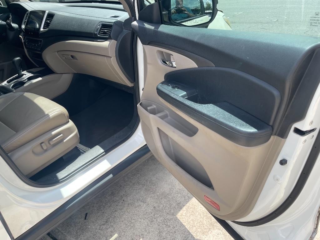 2018 Honda Pilot - $11,995