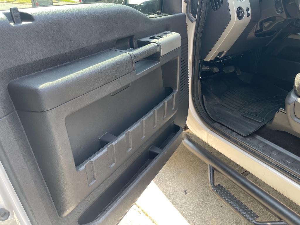 2014 Ford F-350 - $27,995
