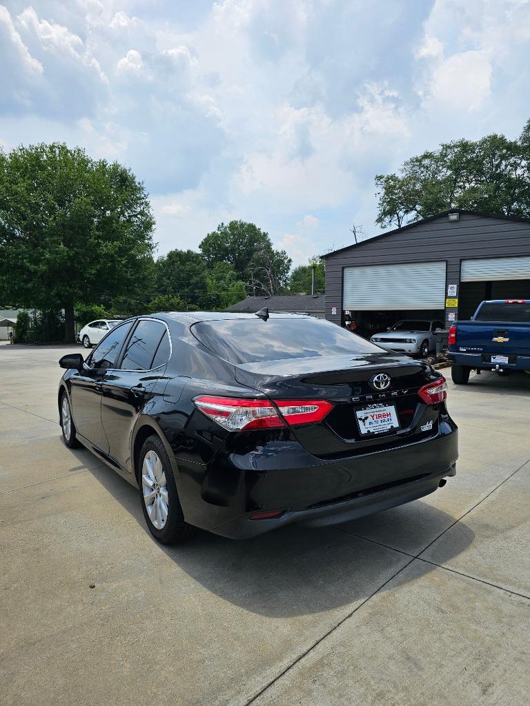2020 Toyota Camry - $19,900