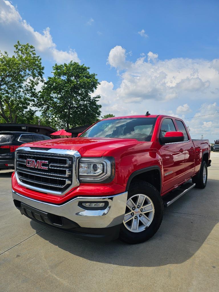 2017 GMC Sierra 1500 SLE photo