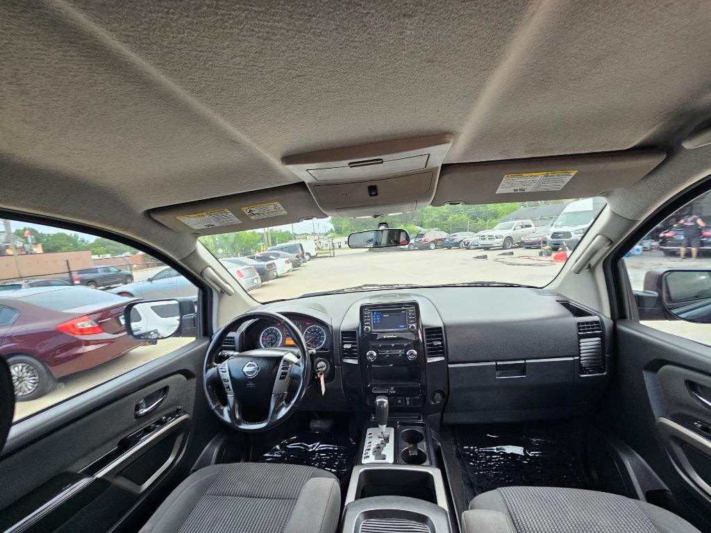 2015 Nissan Titan