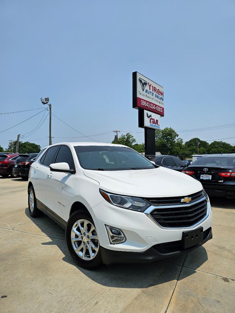 The 2020 Chevrolet Equinox LT photos