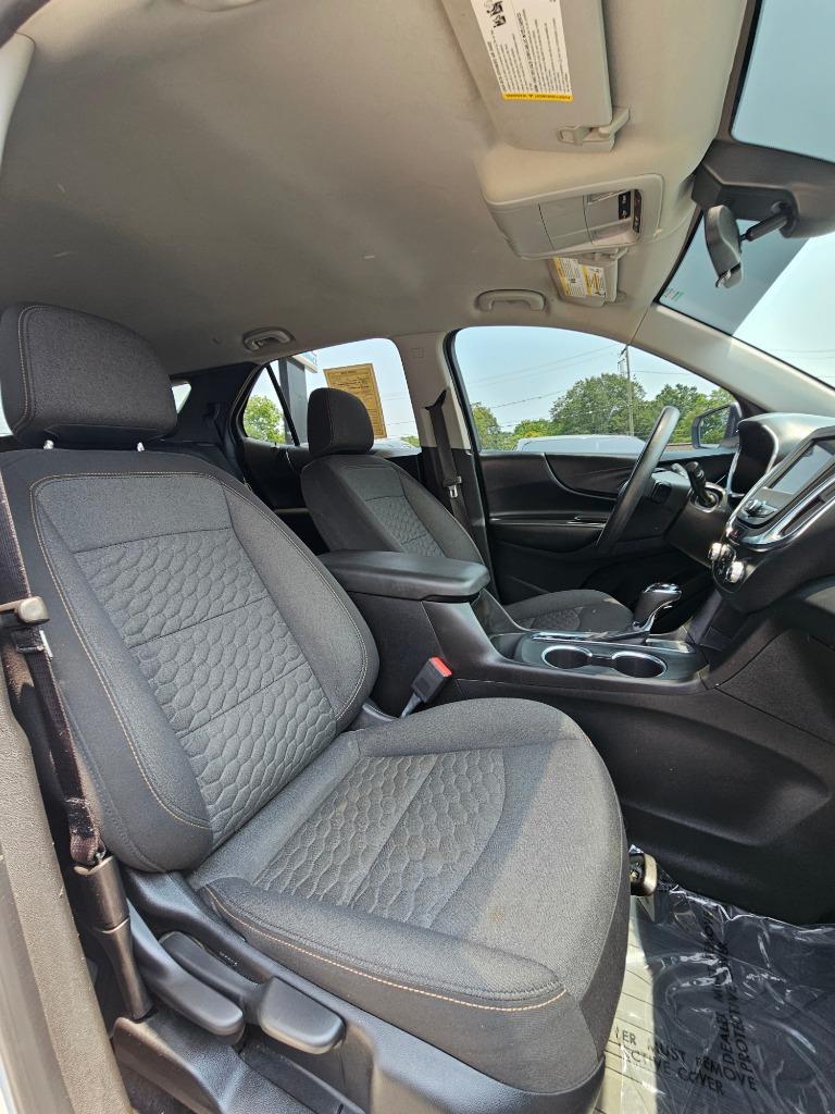 2020 Chevrolet Equinox LT photo