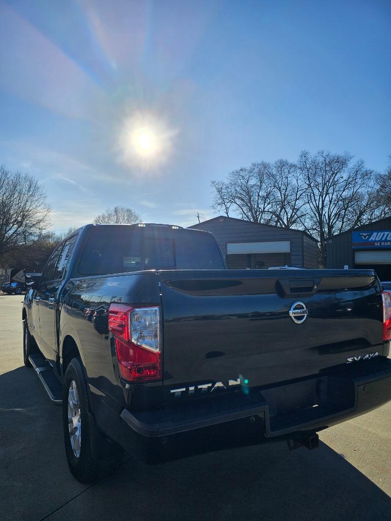 2017 Nissan Titan
