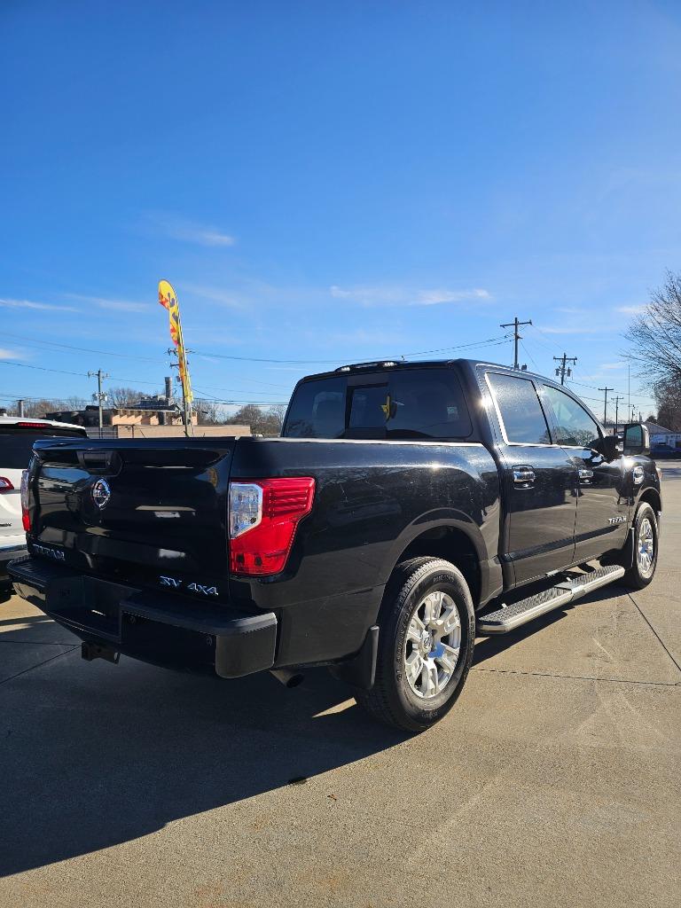 2017 Nissan Titan