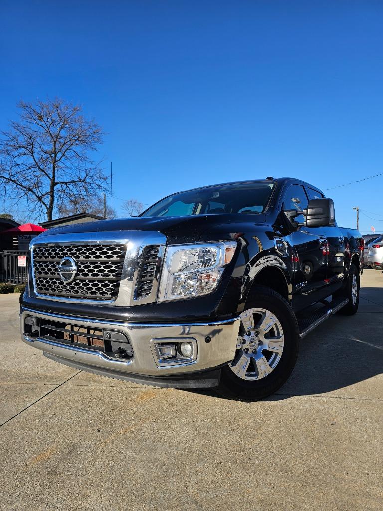 2017 Nissan Titan