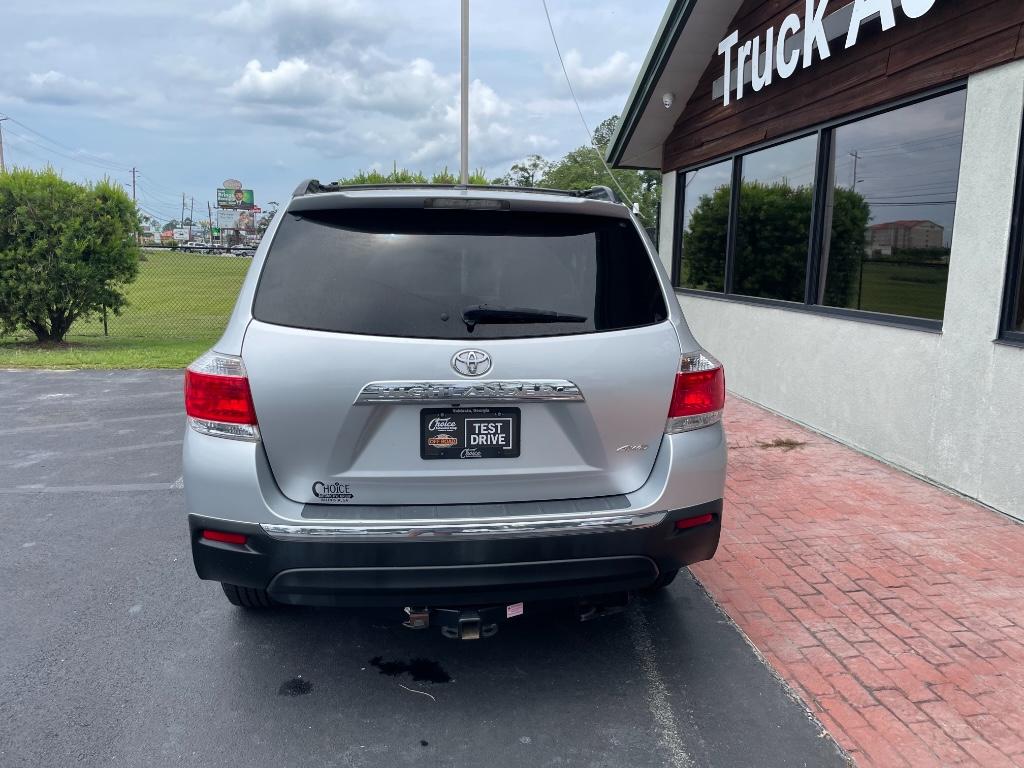 2011 Toyota Highlander - $7,995