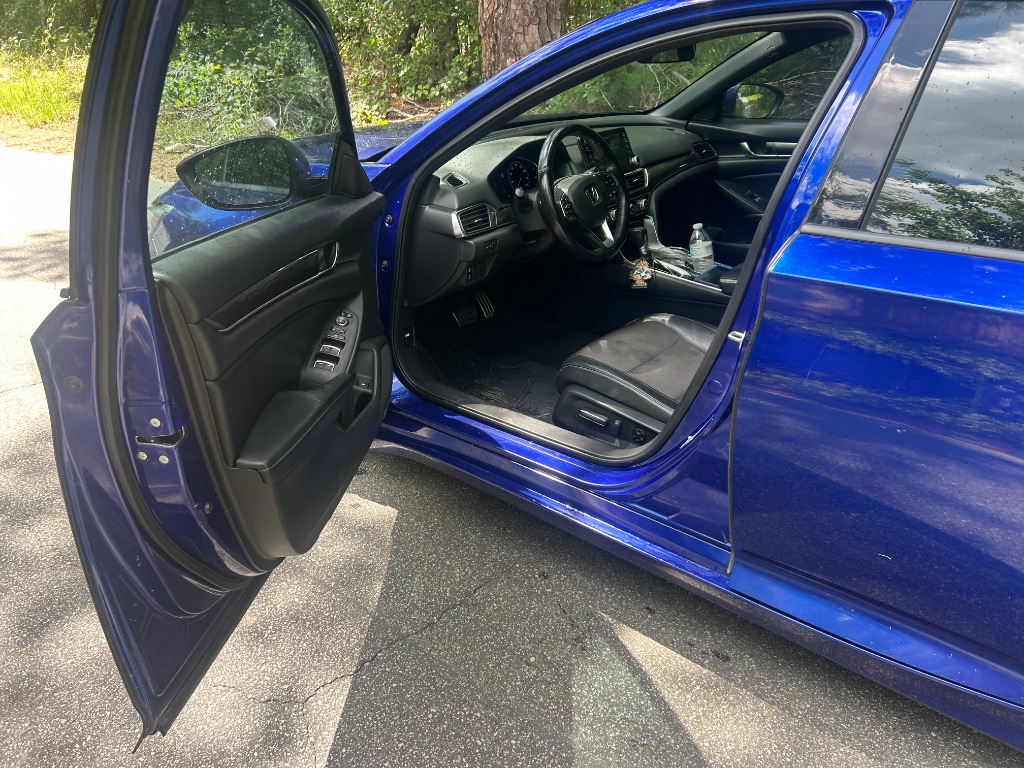 2018 Honda Accord - $10,500