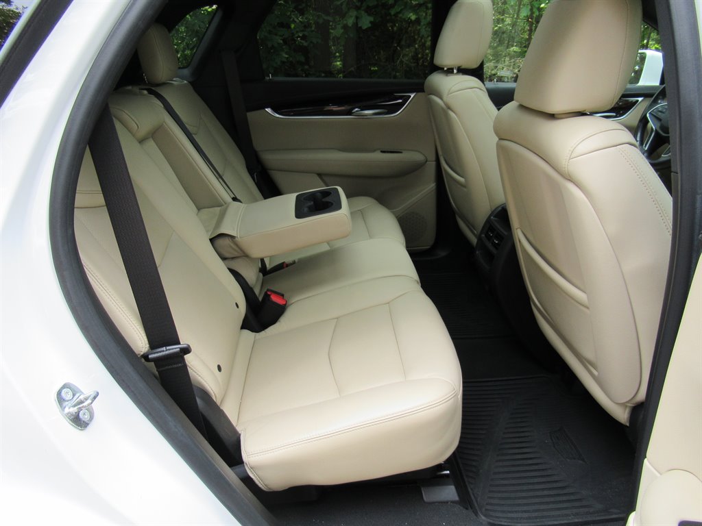 2017 Cadillac XT5 - $10,995