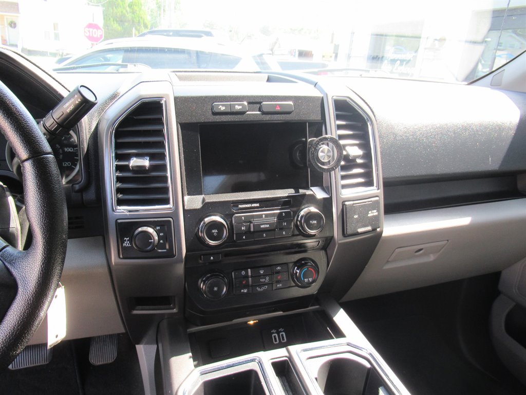 2016 Ford F-150 - $20,259