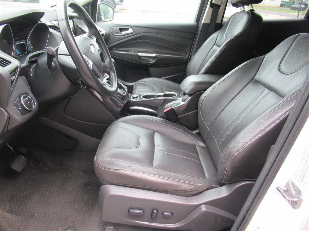 2013 Ford Escape - $7,999