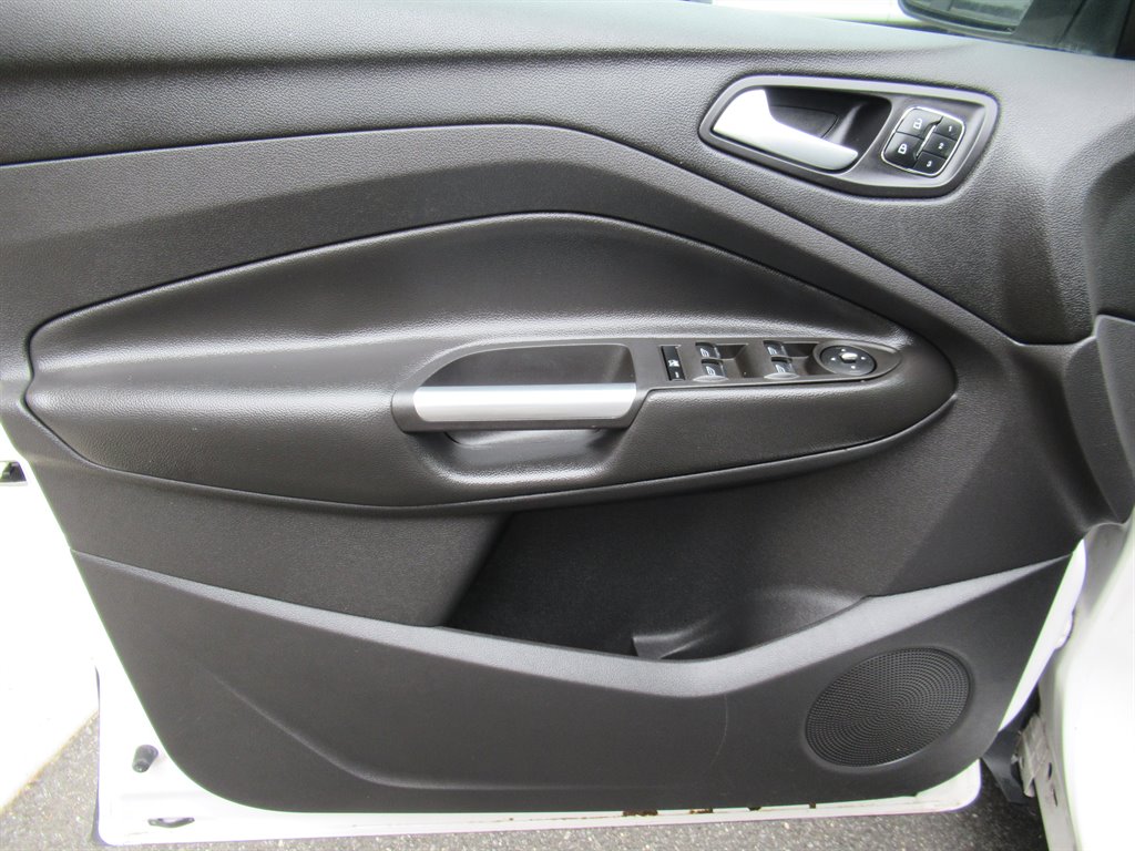 2013 Ford Escape - $7,999