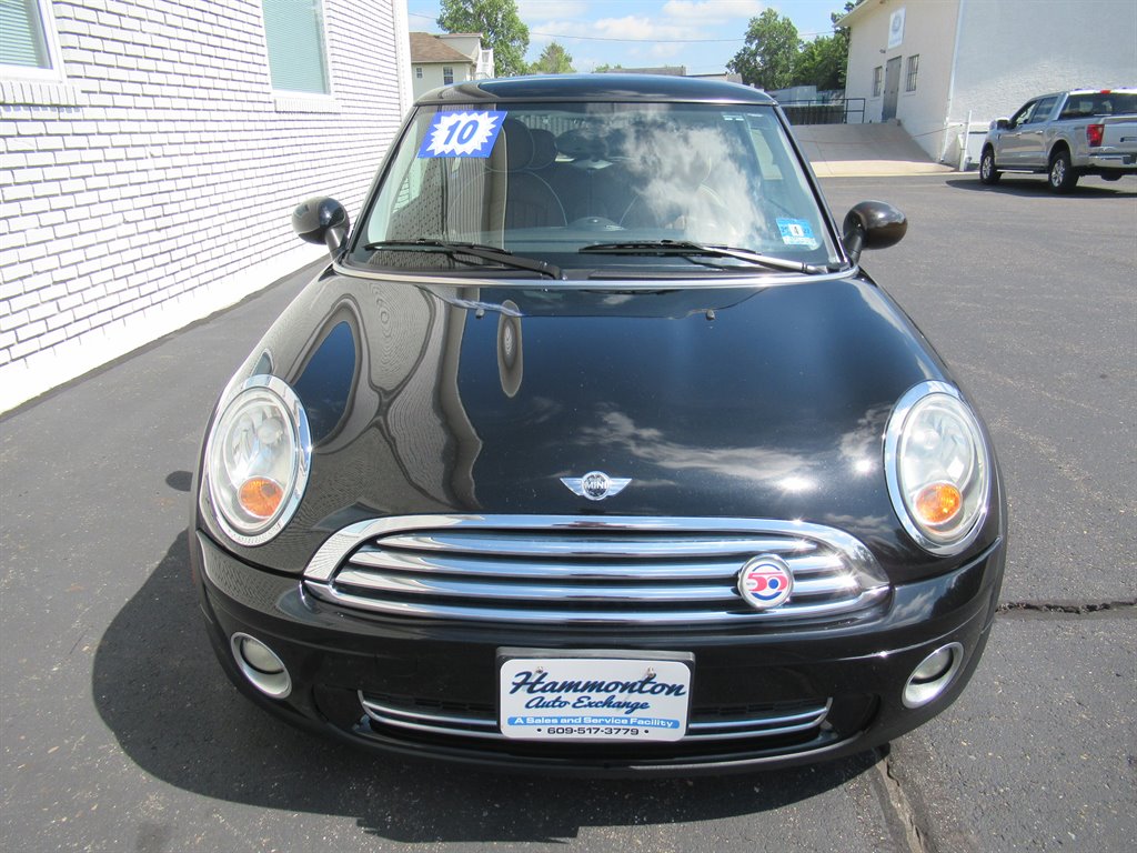 2010 MINI Cooper - $5,995