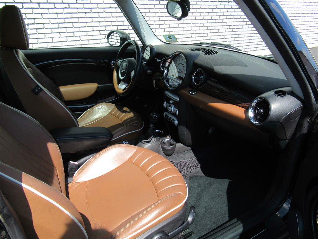 2010 MINI Cooper - $5,995