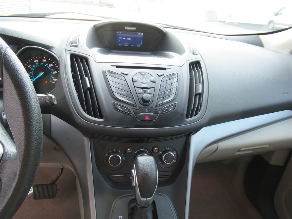 2014 Ford Escape - $9,995